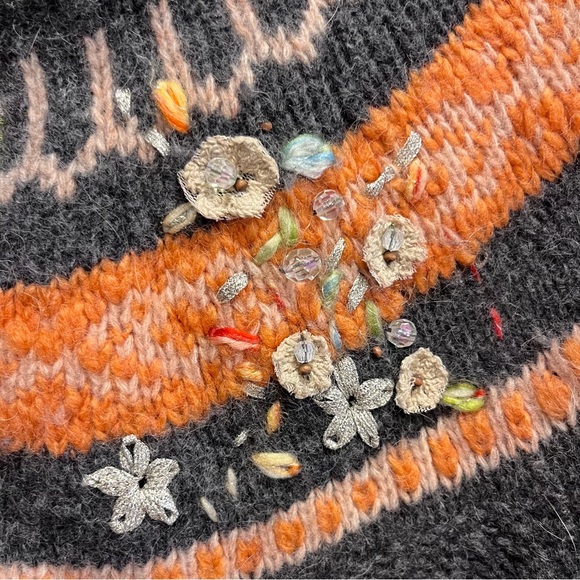 FREE PEOPLE Gray Orange Fair Isle Nordic Wool Blend
Sweater Size Large - Picture 5 of 13